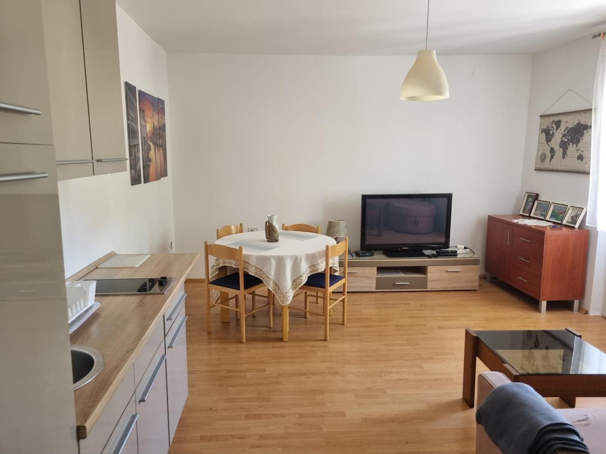 Apartments Miro Omišalj Buitenkant foto